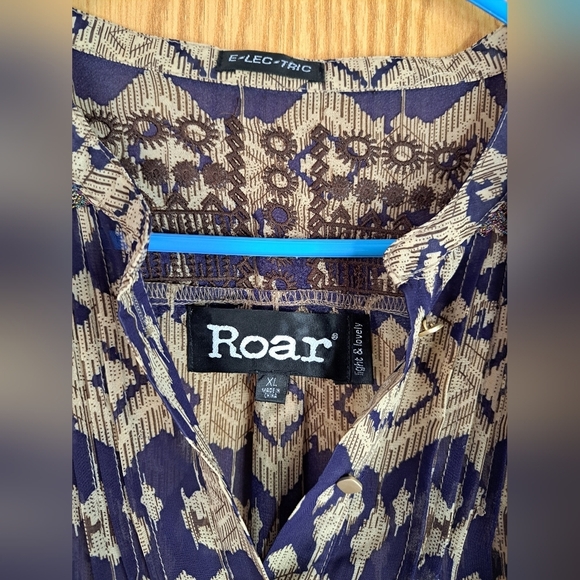 🌈Roar Electric Desert Doll Henley Top - Picture 5 of 7